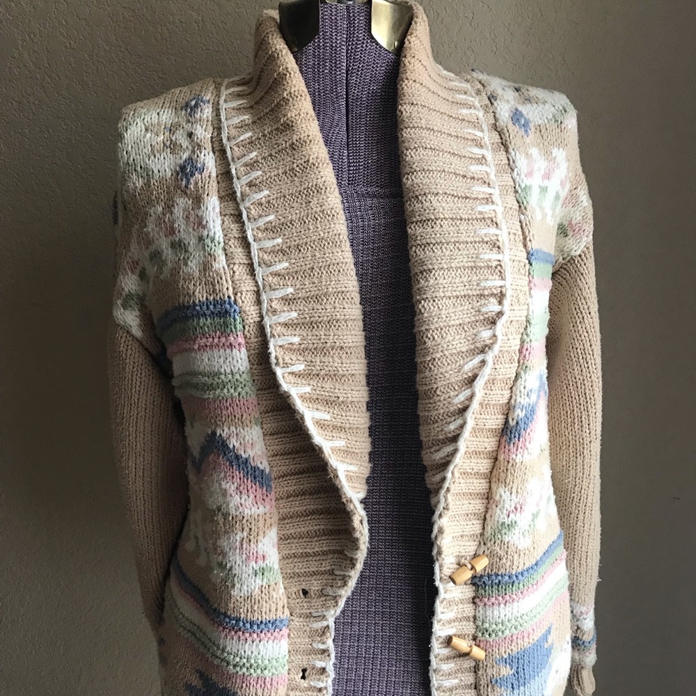 Liz sport cozy winter sweater  prefect for snow.